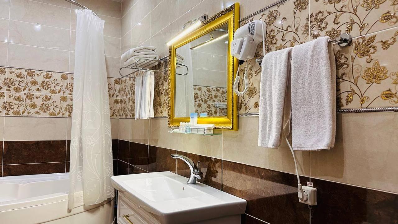 Garden Plaza Bukhara Ξενοδοχείο Εξωτερικό φωτογραφία